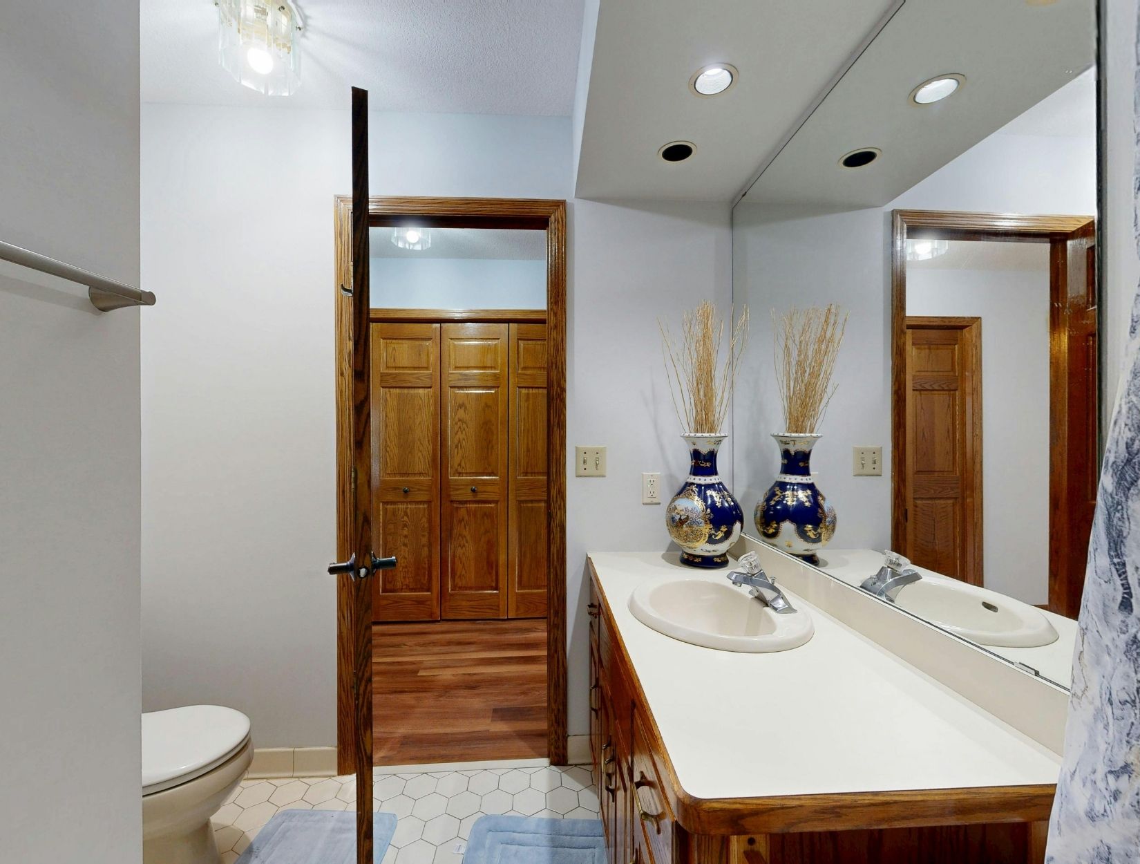 Home Cleaning While You’re at Work in Cary