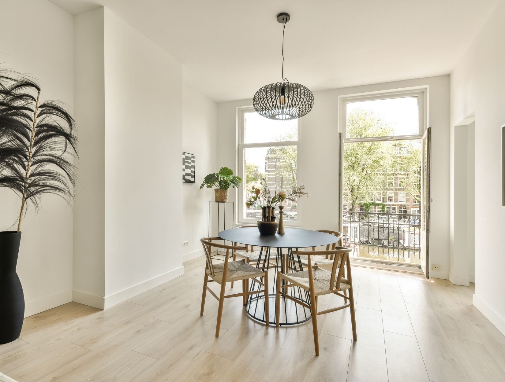 Reliable Cleaning While You’re Away